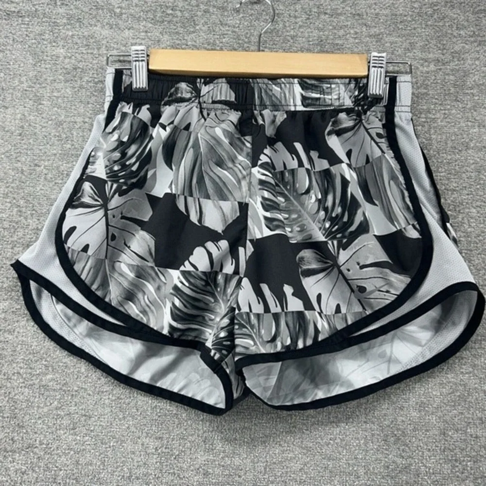 Nike Dri Fit Tempo Running Shorts Women Small Activewear Gray Drawstring